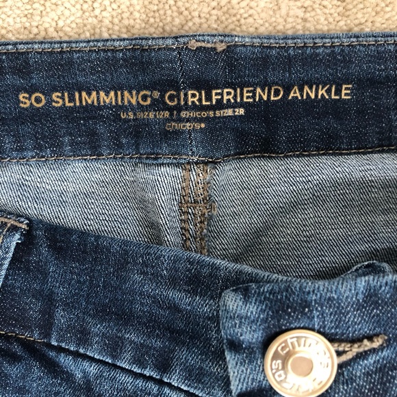 Chico’s EUC Women's Blue Jeans with Pearl Embellishments in size 2 or 12 - Picture 7 of 8